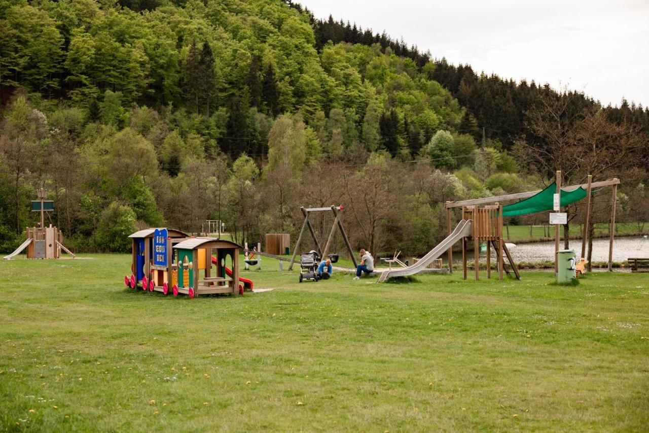 Ferienwohnung Am See - Sport Und Erholung - Wlan Winterberg Bagian luar foto